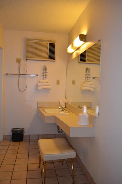 Tropics Motor Hotel Indio Quarto foto