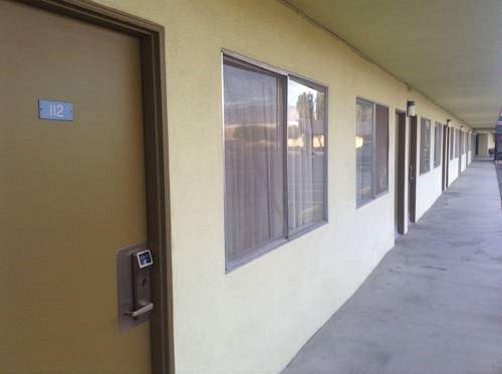 Tropics Motor Hotel Indio Exterior foto